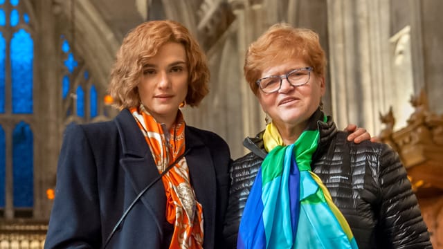 Rachel Weisz und Deborah Lipstadt. Rachel Weisz und Deborah Lipstadt.