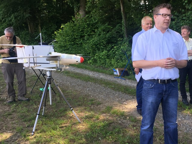 Segelflugzeug zur Überwachung von Feldern. Segelflugzeug zur Überwachung von Feldern.