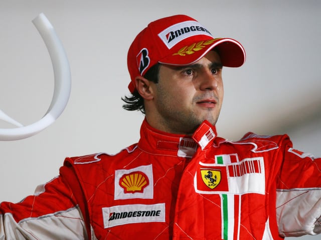 Felipe Massa nach dem denkwürdigen Brasilien-GP. Felipe Massa nach dem denkwürdigen Brasilien-GP.