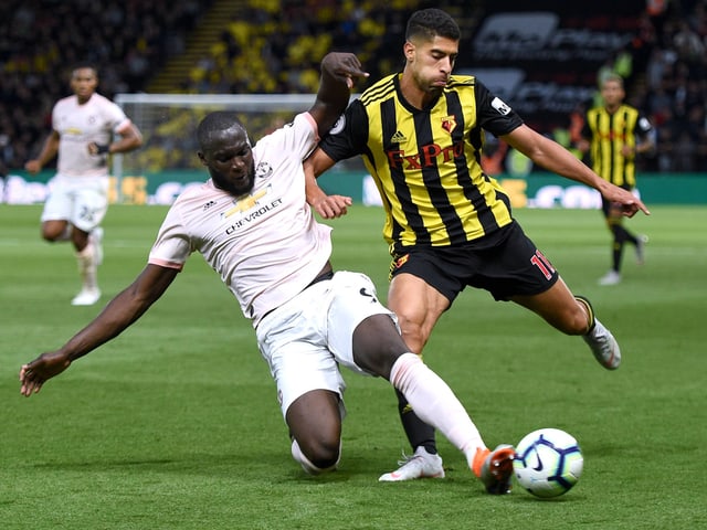Lukaku tackelt Lukaku tackelt