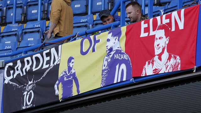 Die Fans ehren Eden Hazard. Die Fans ehren Eden Hazard.