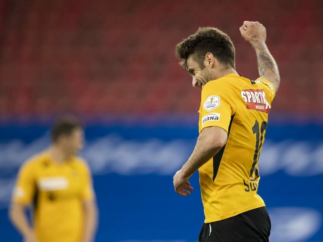 Miralem Sulejmani jubelt. Miralem Sulejmani jubelt.