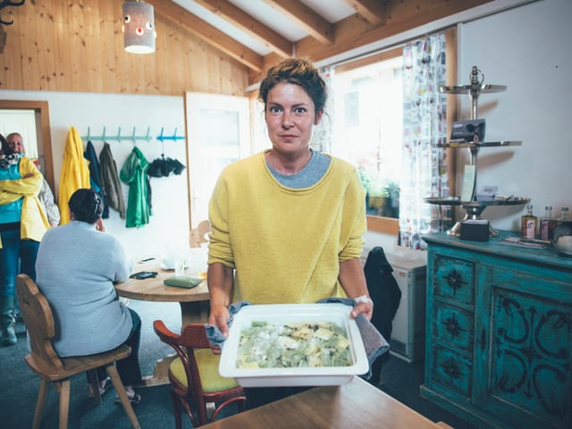 Frisch, frischer, die Tortellini von Ramona Caduff. Frisch, frischer, die Tortellini von Ramona Caduff.
