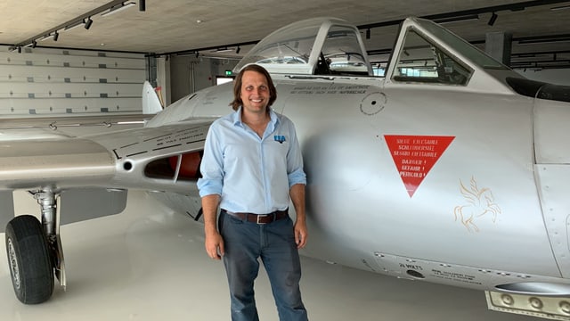 Bernhard Vonier, Geschäftsleiter des Flieger-und Flugzeugmuseums Altenrhein, kontiert die Kritik der Fluglärmgegner. Man wolle an den Flugshows festhalten zur Eröffnung, sagt er. Bernhard Vonier, Geschäftsleiter des Flieger-und Flugzeugmuseums Altenrhein, kontiert die Kritik der Fluglärmgegner. Man wolle an den Flugshows festhalten zur Eröffnung, sagt er.