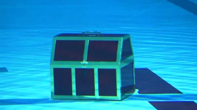 Video «Achtung! Experiment: Schatzbergung mit Auftrieb (45/52)» abspielen Video «Achtung! Experiment: Schatzbergung mit Auftrieb (45/52)» abspielen