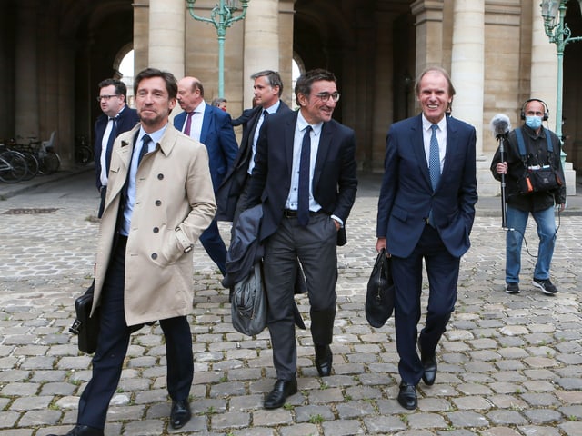 Die Anwälte von Amiens dem Gerichtsgebäude Die Anwälte von Amiens dem Gerichtsgebäude