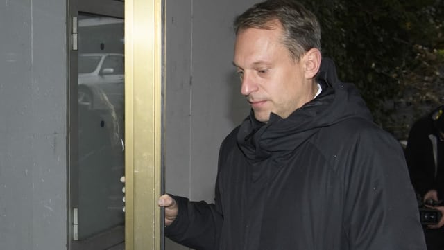 Yves Allegro öffnet Türe bei Gericht Yves Allegro öffnet Türe bei Gericht