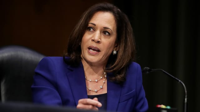 US-Sentarorin Kamala Harris während einer Rede im Senat. US-Sentarorin Kamala Harris während einer Rede im Senat.
