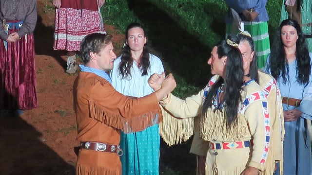 Theaterschauspieler die Old Shatterhand und Winnetou in einem Freilichtspiel darstellen. Theaterschauspieler die Old Shatterhand und Winnetou in einem Freilichtspiel darstellen.