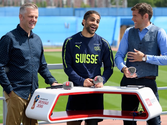 Ricardo Rodriguez mit Rainer Salzgeber und Benjamin Huggel. Ricardo Rodriguez mit Rainer Salzgeber und Benjamin Huggel.