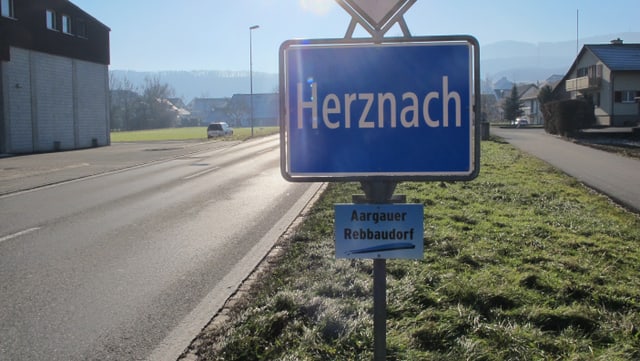 Ortstafel von Herznach Ortstafel von Herznach