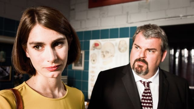 Video «Schöner Schein – Staffel 3, Episode 3» abspielen Video «Schöner Schein – Staffel 3, Episode 3» abspielen