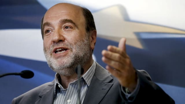 Vize-Finanzminster Alexiadis bei einer Rede Vize-Finanzminster Alexiadis bei einer Rede