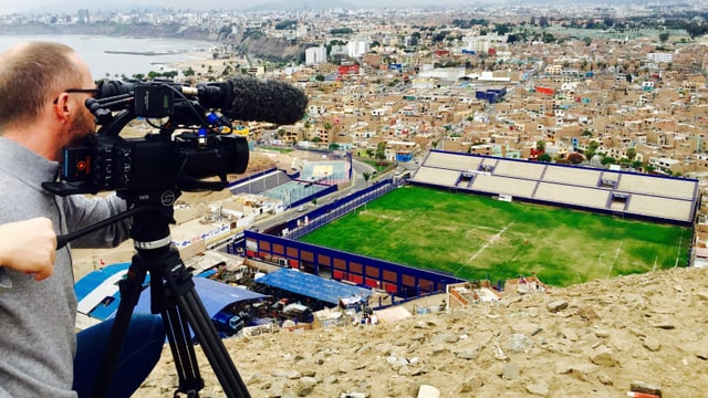 Dominic Hiss filmt die Metropole Lima Dominic Hiss filmt die Metropole Lima