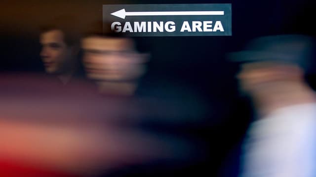 Aufnahme mit viel Bewegungsunschärfe zur gaming area Aufnahme mit viel Bewegungsunschärfe zur gaming area