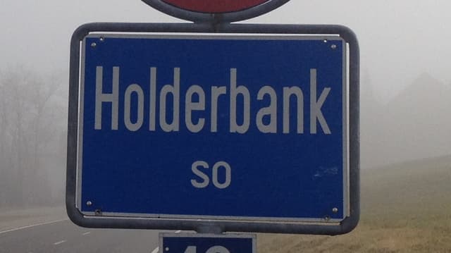 Ortsschild von Holderbank. Ortsschild von Holderbank.