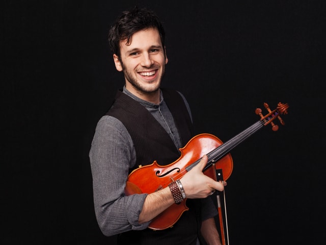 Sebalter mit seiner Geige. Sebalter mit seiner Geige.