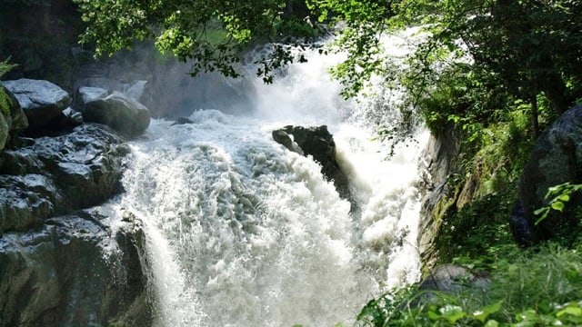 Schäumender Wildbach Schäumender Wildbach
