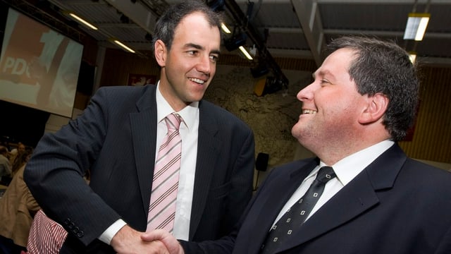 Früheres Rennen um Regierungskandidatur: Darbellay und Voide im Mai 2008 in Saxon. Früheres Rennen um Regierungskandidatur: Darbellay und Voide im Mai 2008 in Saxon.