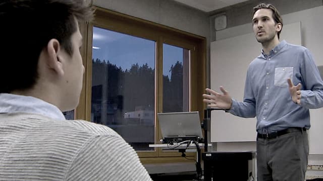 Ein Schüler und Lehrer Yves Bossart. Ein Schüler und Lehrer Yves Bossart.