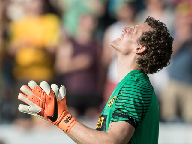 Marco Wölfli blickt nach oben