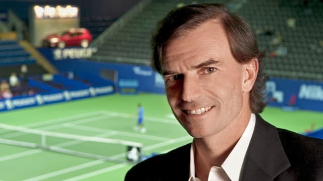 Heinz Günthardt kommentiert für SRF seit Jahren die Tennis-Übertragungen. Heinz Günthardt kommentiert für SRF seit Jahren die Tennis-Übertragungen.