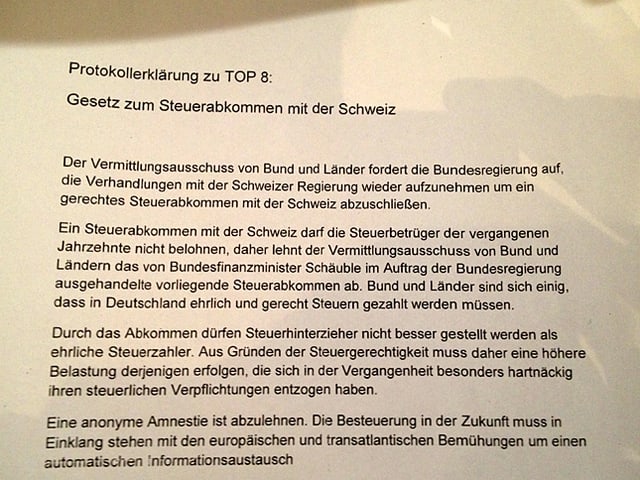 Blatt mit Text Blatt mit Text