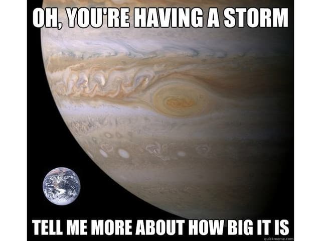 Auf dieser Montage ist die relativ kleine Erde im Vergleich zu Jupiter abgebildet. Auf dieser Montage ist die relativ kleine Erde im Vergleich zu Jupiter abgebildet.