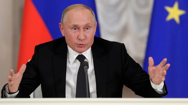 Putin spricht zu Skripal in St. Petersburg Putin spricht zu Skripal in St. Petersburg