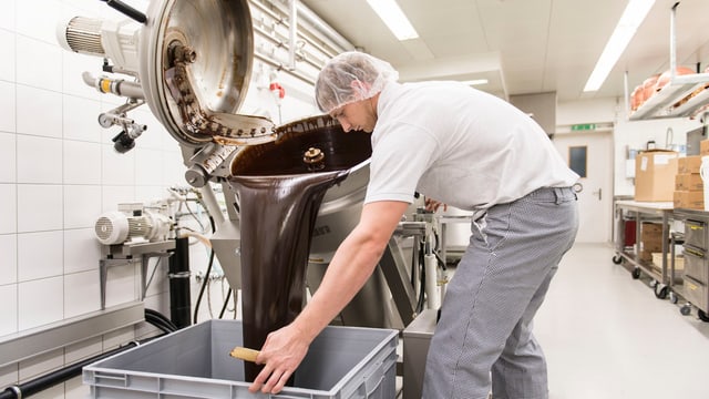 Produktionshalle der Läderach AG in Ennenda/GL Produktionshalle der Läderach AG in Ennenda/GL