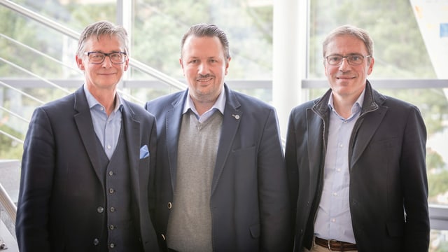 Il nov cussegl d'administraziun: Da san: Fredi Gmür, Claudio Dietrich und Kurt Bobst. Il nov cussegl d'administraziun: Da san: Fredi Gmür, Claudio Dietrich und Kurt Bobst.