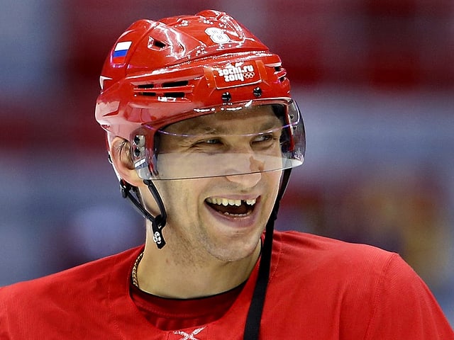 Owetschkin mit breitem Lachen