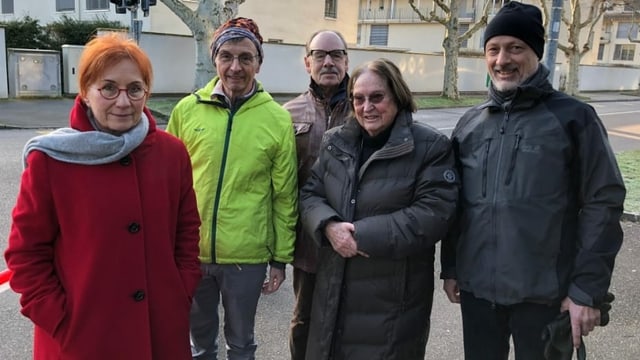 Fünf Anwohner Fünf Anwohner
