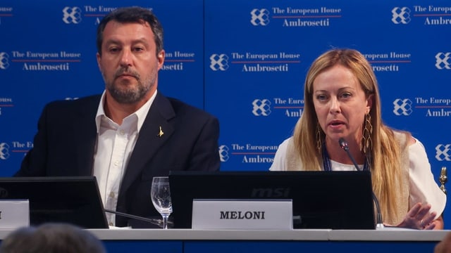 Rechtsaussen im Höhenflug