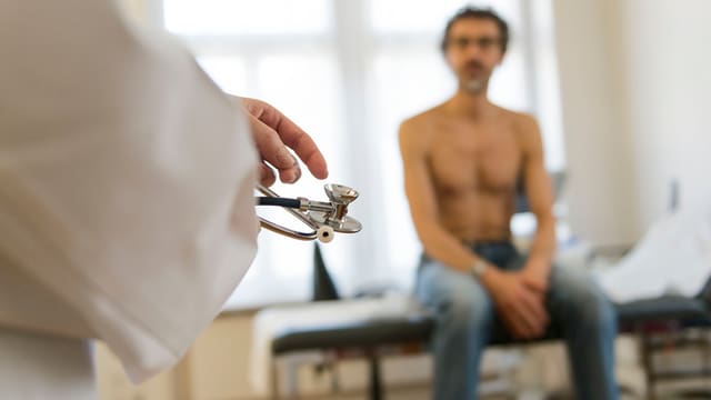 Die Uni Bern will die Hausarztmedizin fördern mit dem neuen Lehrstuhl. Die Uni Bern will die Hausarztmedizin fördern mit dem neuen Lehrstuhl.