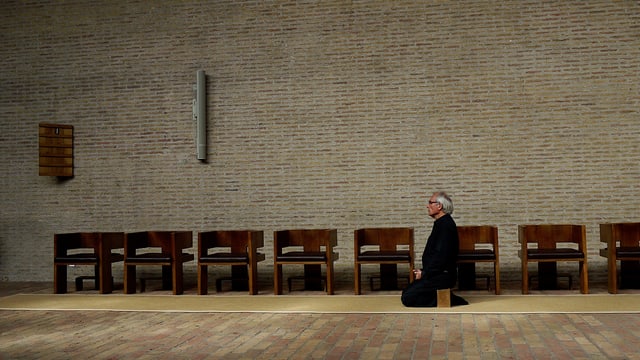 Video «In Gottes Hand» abspielen Video «In Gottes Hand» abspielen