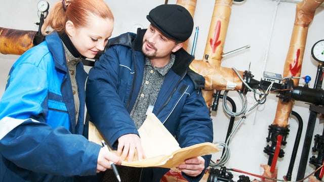Sonstiges Recht Handwerkerrechnung Wer Bezahlt Die Zeit Im Stau