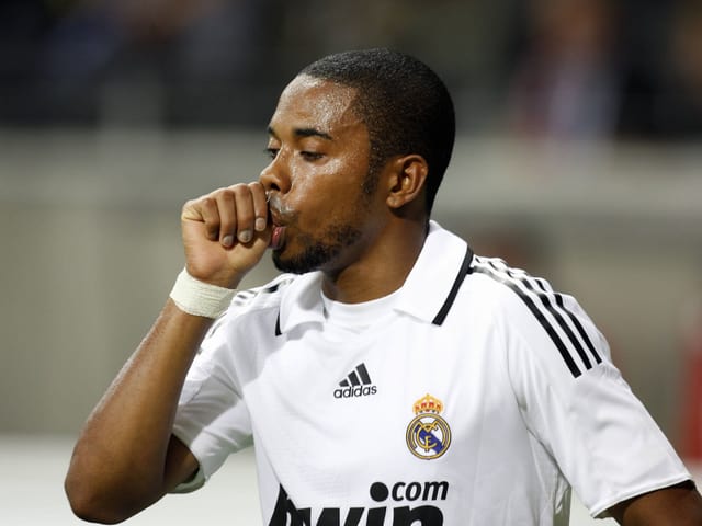 Robinho. Robinho.