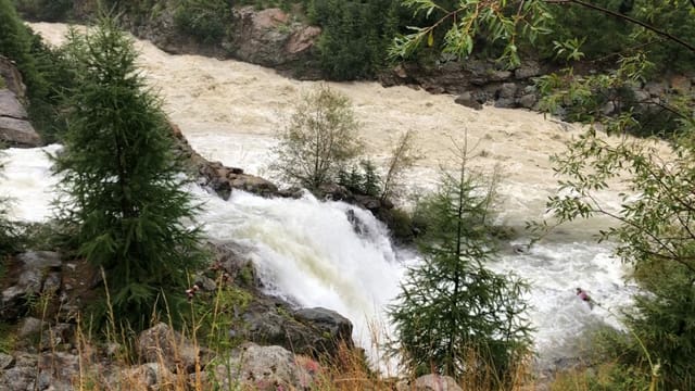 L'aua da Bernina. L'aua da Bernina.