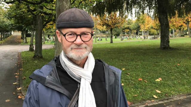 Porträt von Steinbildhauer Wyss im Schosshaldenfriedhof Porträt von Steinbildhauer Wyss im Schosshaldenfriedhof