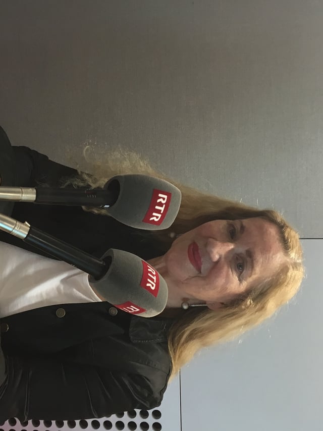 Katia Mischol oriunda da la Croazia viva a Zernez. Katia Mischol oriunda da la Croazia viva a Zernez.