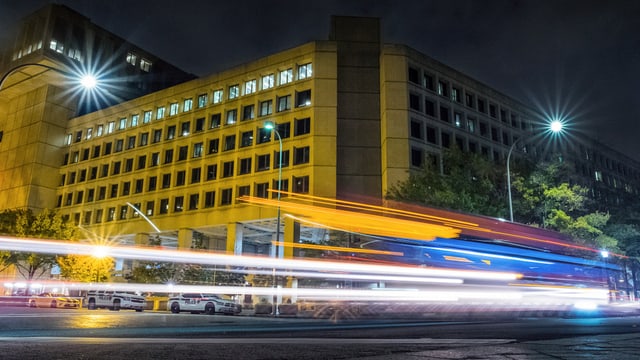 FBI-Gebäude bei Nacht. FBI-Gebäude bei Nacht.