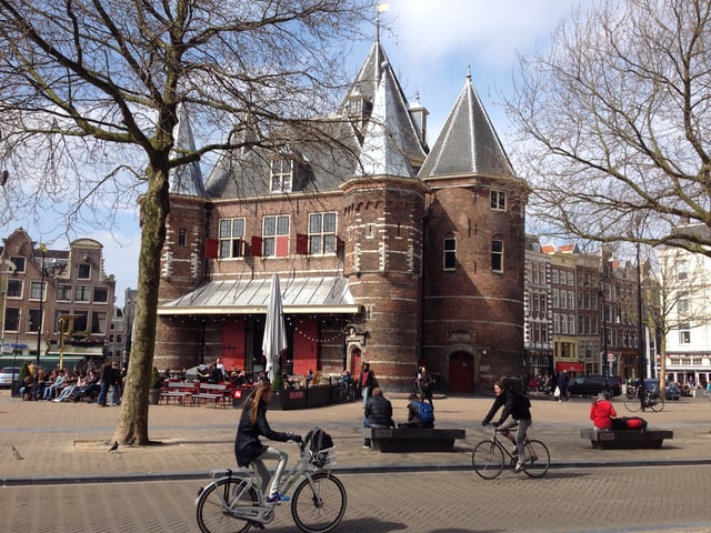 Kleines Schloss auf einem Platz, Amsterdam Kleines Schloss auf einem Platz, Amsterdam