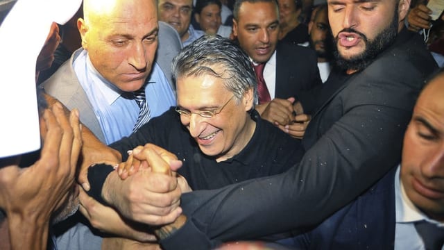 Nabil Karoui freut sich nach seiner Freilassung Nabil Karoui freut sich nach seiner Freilassung