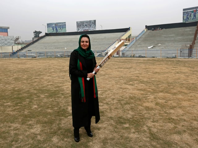 Afghanische Cricket-Spielerin Afghanische Cricket-Spielerin
