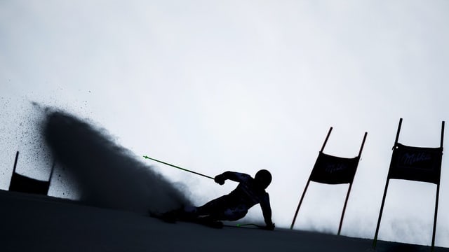 Marcel Hirscher fährt Ski. Marcel Hirscher fährt Ski.