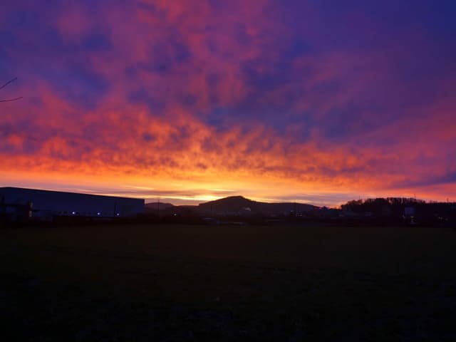 Violetter Himmel.