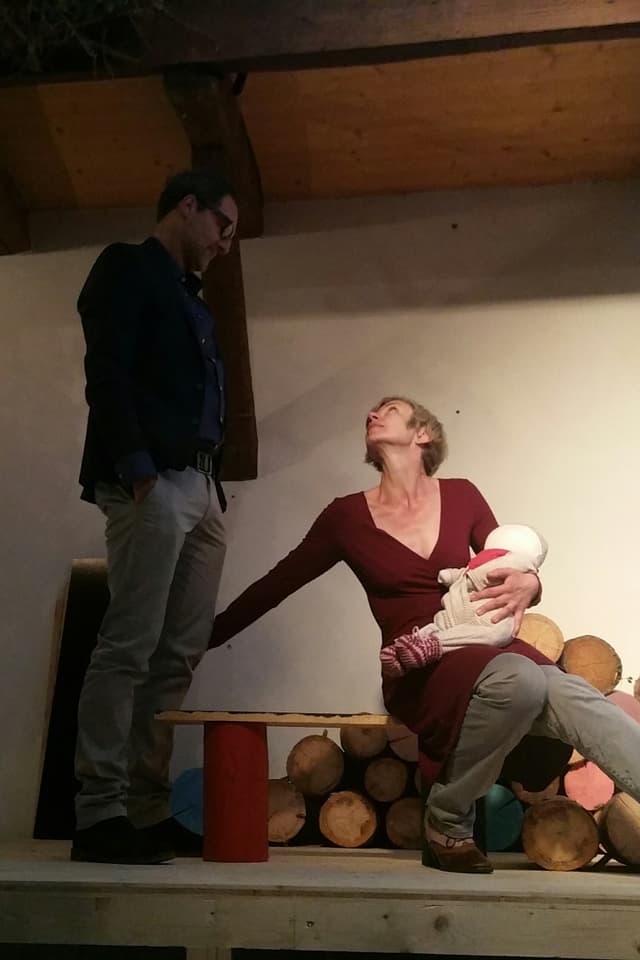 René Schnoz gioga ina da las rollas principalas en il thriller Desiree. René Schnoz gioga ina da las rollas principalas en il thriller Desiree.