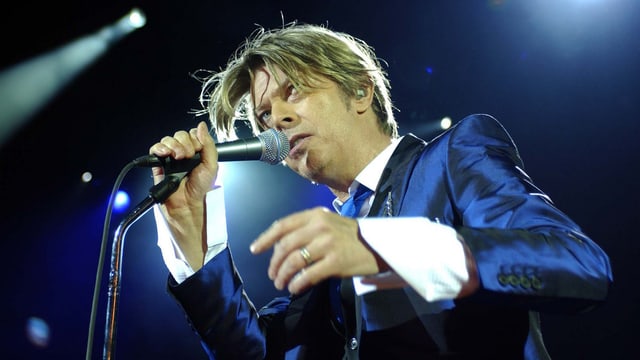 David Bowie. David Bowie.