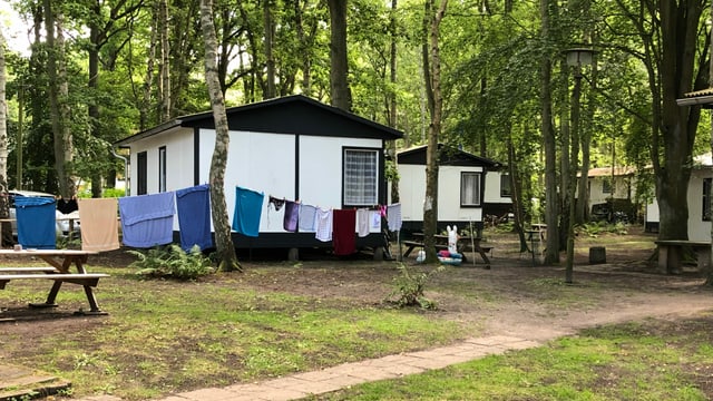 Die DDR-Bungalows im «Betriebsferienlager Gera». Die DDR-Bungalows im «Betriebsferienlager Gera».